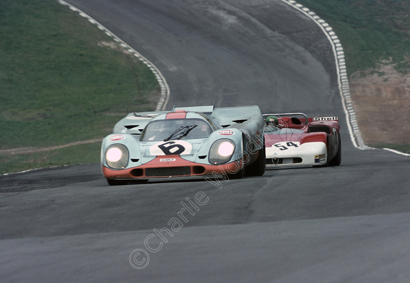 19710321-8 (104) 
 Keywords: Bell, Porsche, Siffert