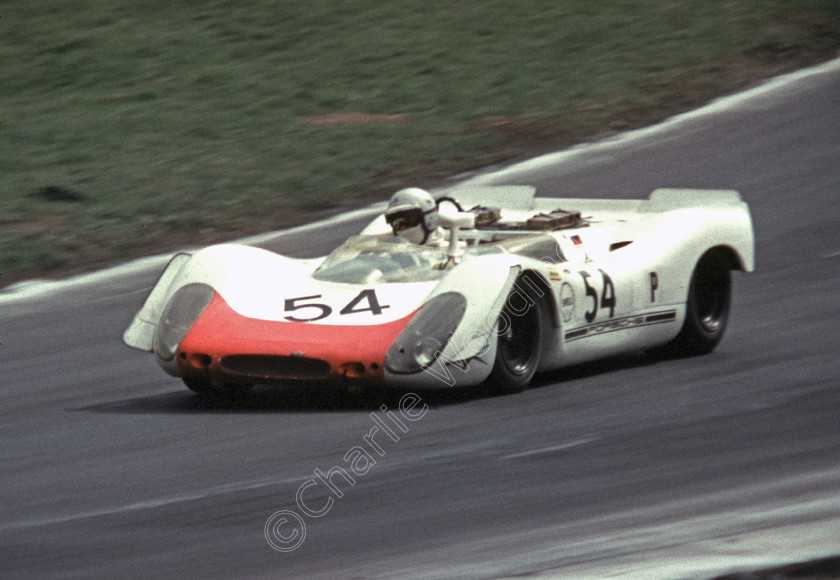 19690413-11 
 Keywords: BOAC, Brands Hatch, Porsche