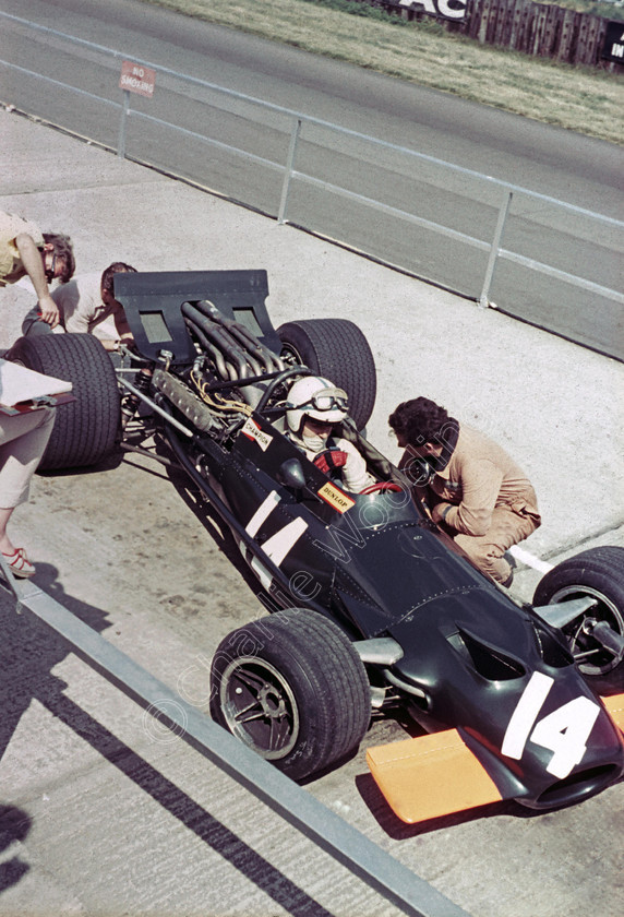 19690719-13 
 Keywords: BRM, Surtees