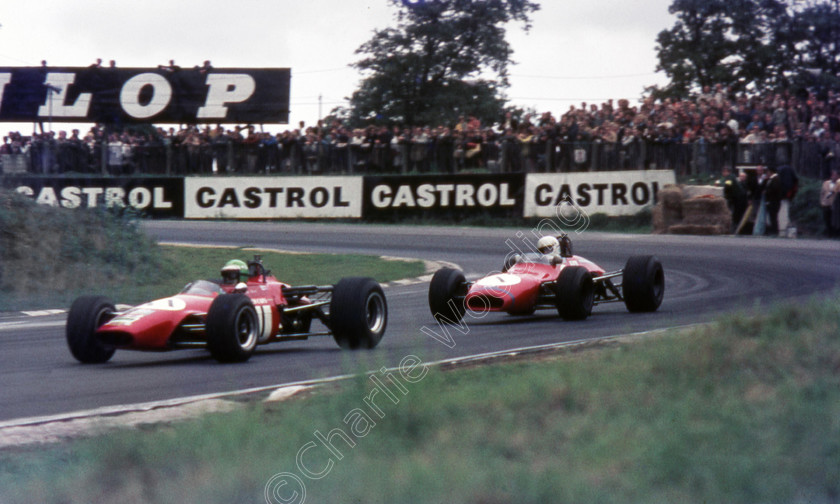 19690901206 
 Winner Wisell leads Schenken out of Druids 
 Keywords: Wisell Schenken Brands Hatch Chevron Brabham