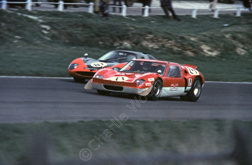 19690413-1 
 Keywords: BOAC, Brands Hatch, Lotus