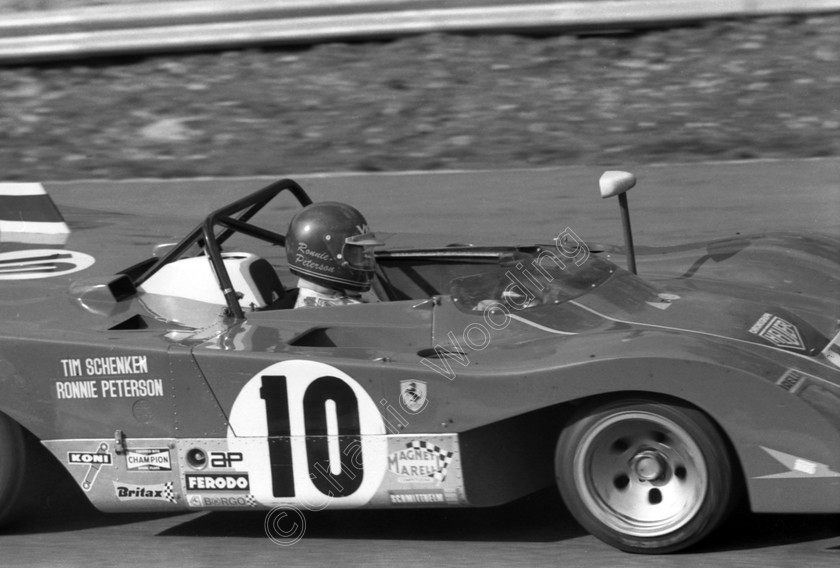 19720416-81 
 Keywords: Brands Hatch, Ferrari, Peterson, Schenken